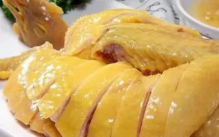 Hình ảnh gà chặt 1/2 con 