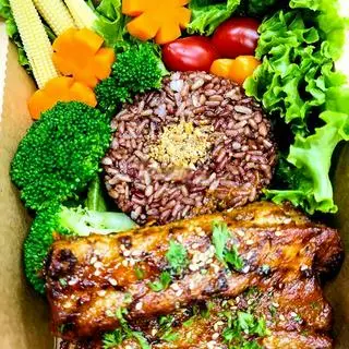 Hình ảnh Cơm lức + sườn nướng kieu âu - Eat Clean