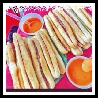 Hình ảnh Bánh Mì Que - Cay