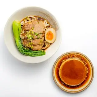Hình ảnh Mì Bò + Bánh Flan