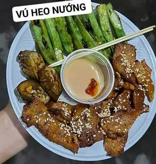 Hình ảnh VÚ HEO NƯỚNG 