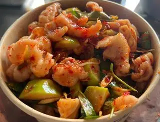 Hình ảnh Chân gà sốt Thái size vừa