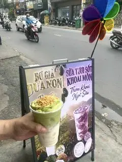 Hình ảnh Bơ Già Dừa Non Size M 500ml
