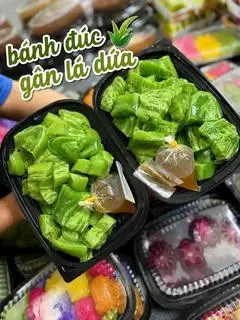 Hình ảnh Bánh Đúc Gân 500gr Tặng Kèm Cốt Dừa + Đường Thốt Nốt