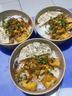 Hình ảnh Bún riêu giò