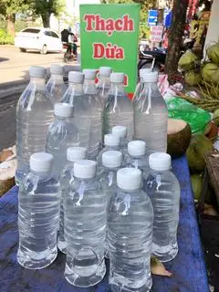 Hình ảnh Nước dừa xiêm tươi chai 1 lít