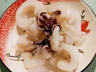 Hình ảnh Mực thêm