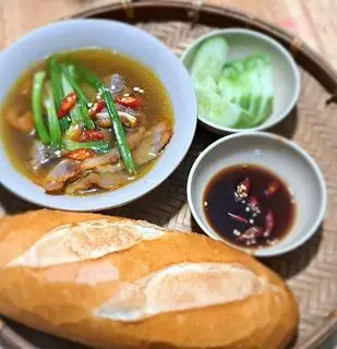 Hình ảnh Phá lấu - bánh mì