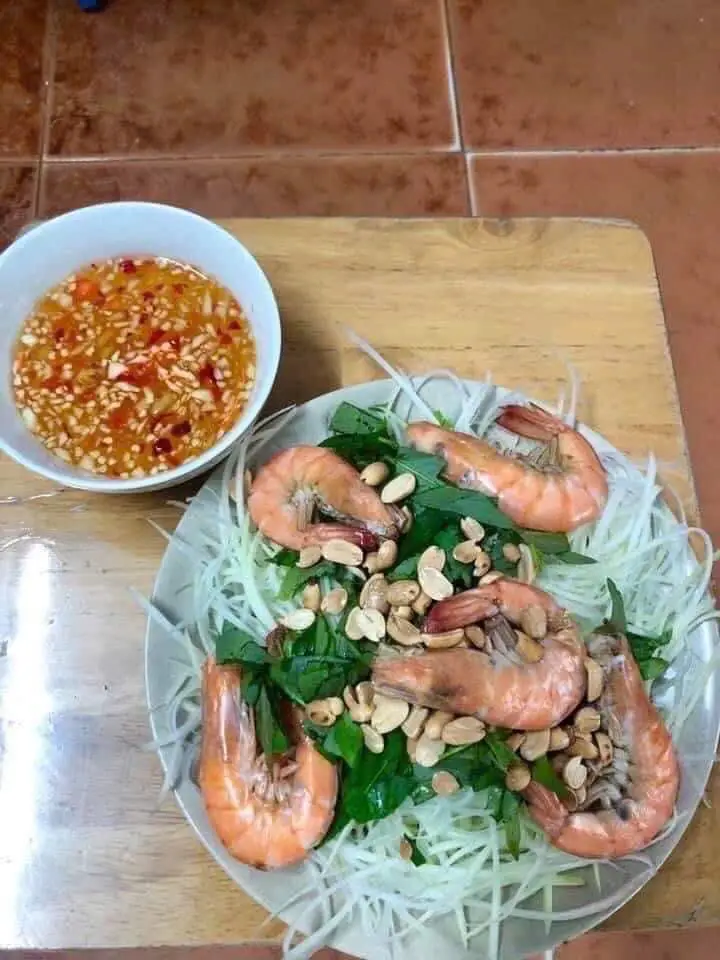Hình ảnh Gỏi đu đủ tôm tai heo