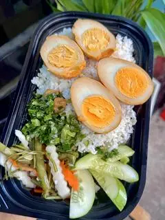 Hình ảnh CƠM TẤM Trứng Khìa (2 Trứng) 