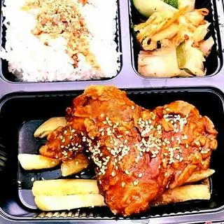 Hình ảnh Cơm cánh gà sốt