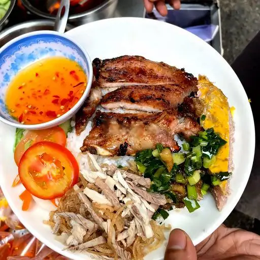 Hình ảnh Cơm sườn bì chả