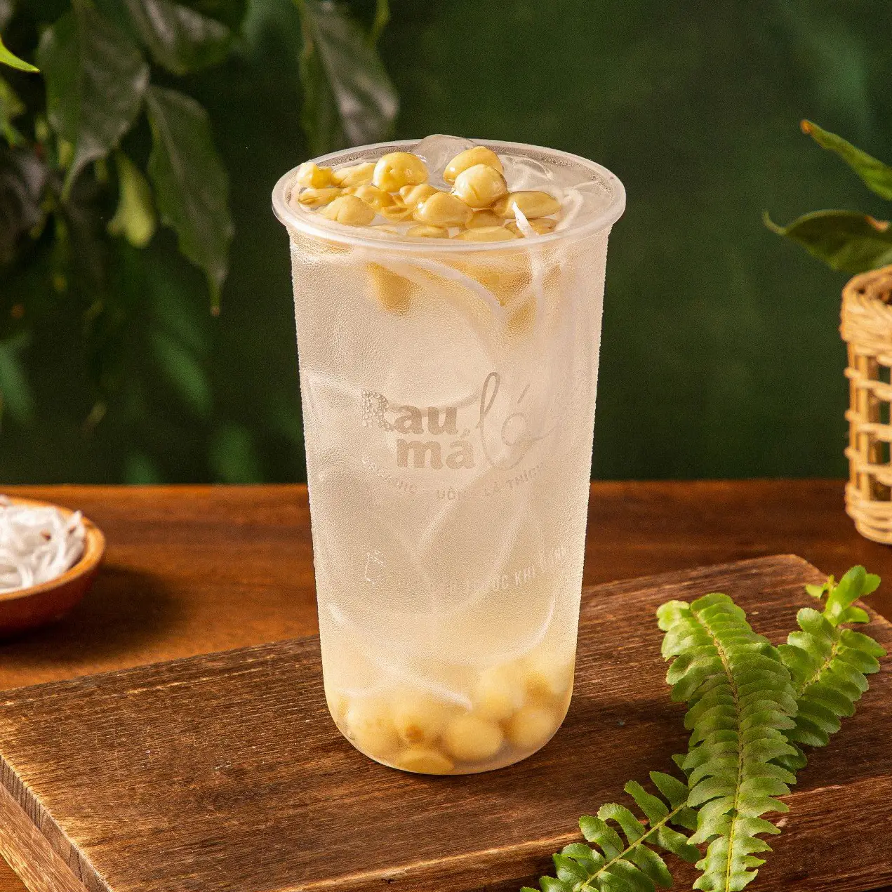 Hình ảnh Nước Dừa Hạt Sen Size Lớn
