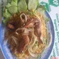 Hình ảnh Cơm chiên cánh gà chiên giòn