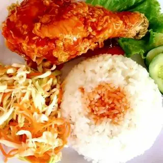 Hình ảnh 2 cơm gà sốt mắm tỏi