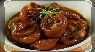 Hình ảnh cơm tấm giò Heo kho 