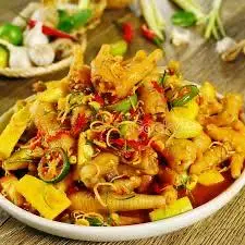 Hình ảnh chân gà rút xương sốt thái 