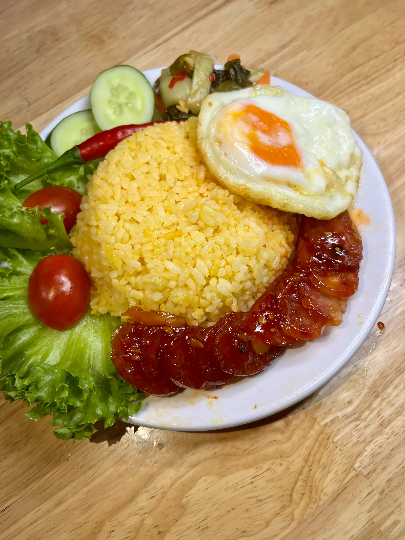 Hình ảnh Cơm lạp xưởng rim mắm - tặng trứng