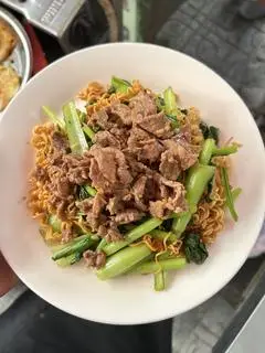Hình ảnh Mì xào bò