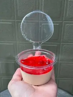 Hình ảnh Panna Cotta - Dâu tây