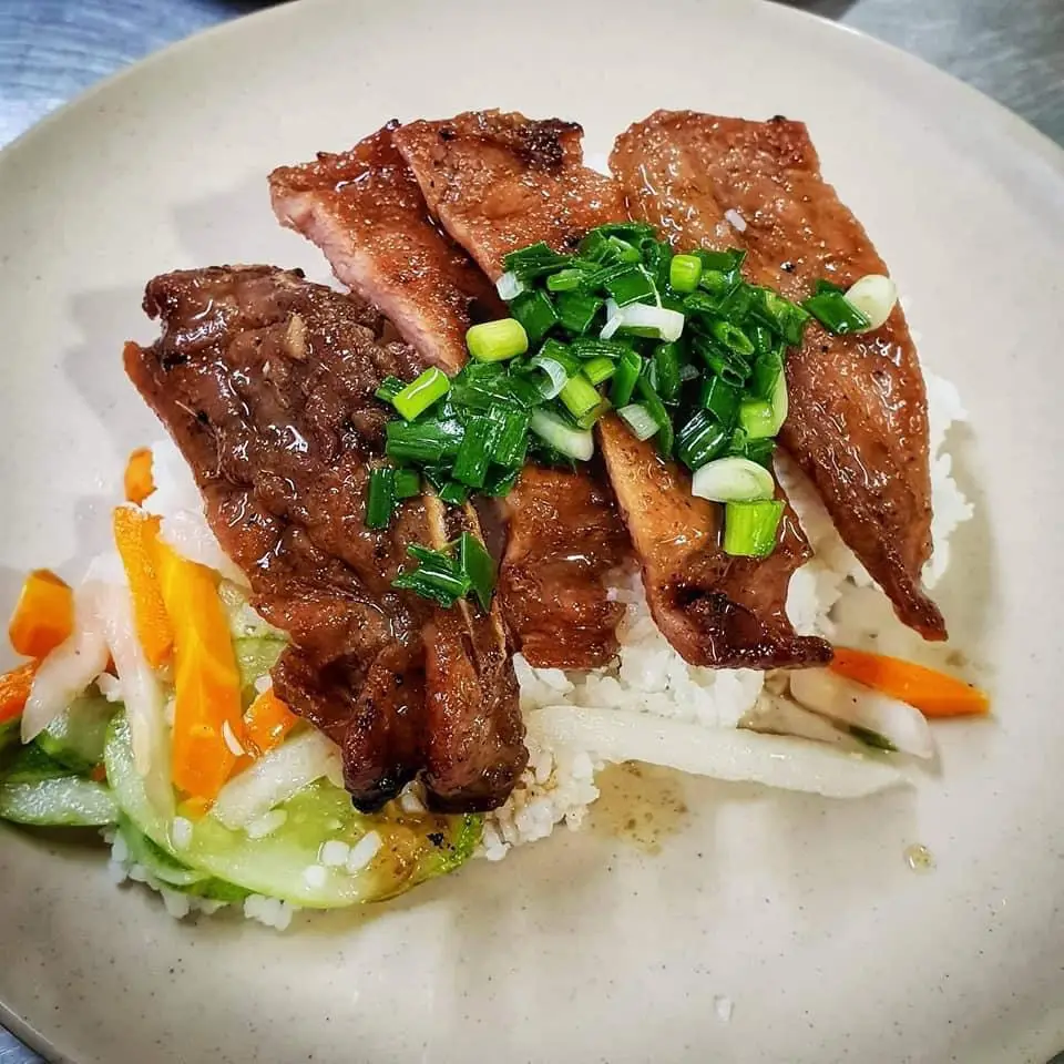 Hình ảnh cơm bì chả trứng