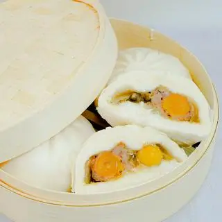 Hình ảnh Bánh bao trứng muối
