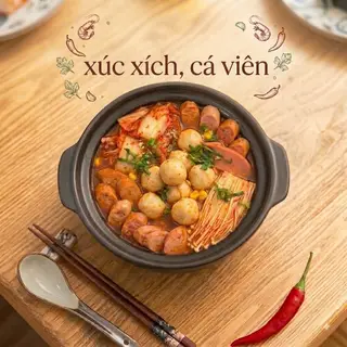 Hình ảnh Mì Cay Kim Chi Xúc Xích - Cá Viên