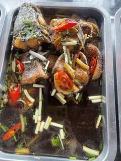 Hình ảnh cơm cá lóc kho tiêu