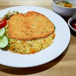 Hình ảnh Cơm chiên - Chả cá chiên