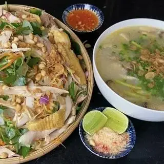 Hình ảnh Gà ta nấu cháo + trộn gỏi
