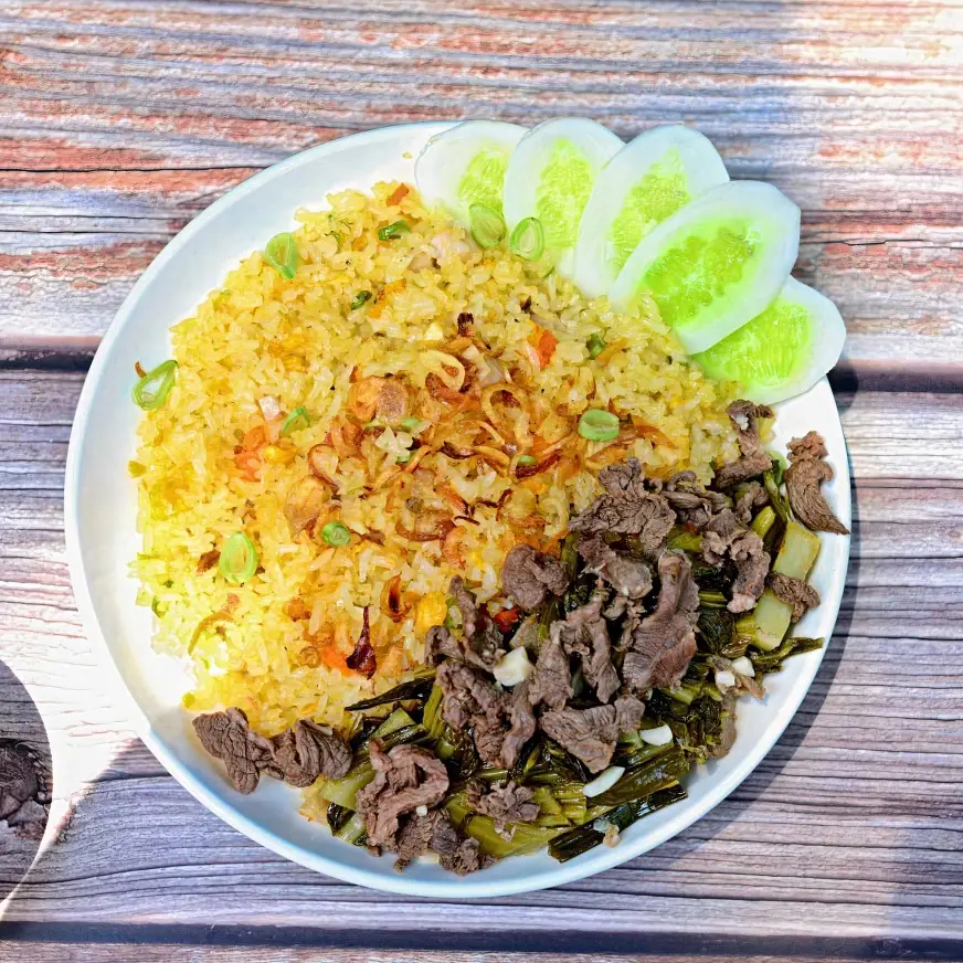 Hình ảnh Com bo 2 cơm Rang dưa bò + trà tắc thơm ngon