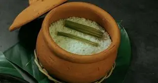 Hình ảnh CƠM NIÊU 