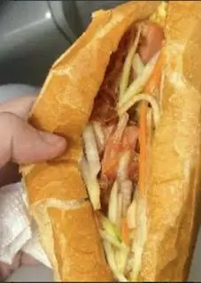 Hình ảnh Bánh mỳ trứng chả