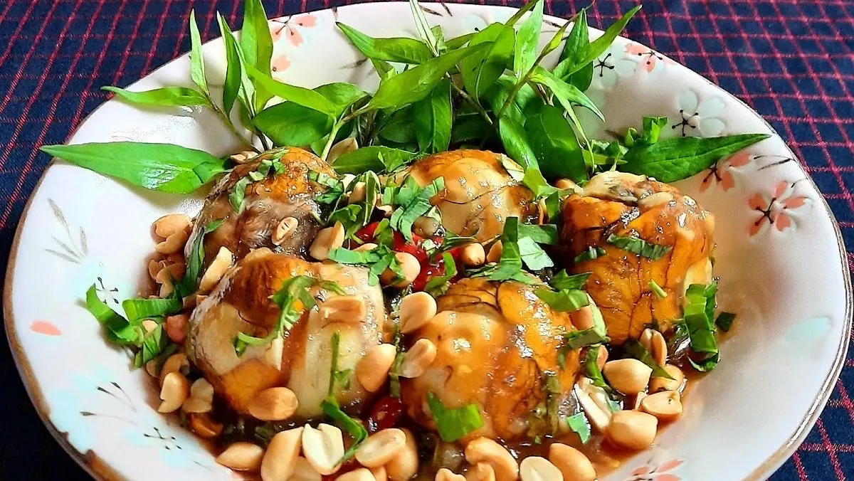 Hình ảnh cút lộn xào bơ tỏi