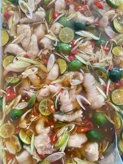 Hình ảnh Chân Gà Sả Tắc 