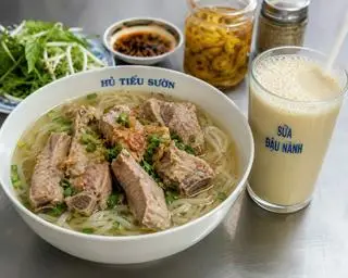 Hình ảnh Hủ Tiếu Hải sản +Sữa Đậu nành 