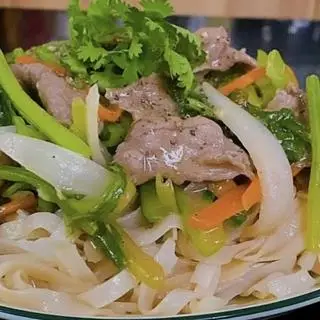 Hình ảnh Phở, xào trộn bò