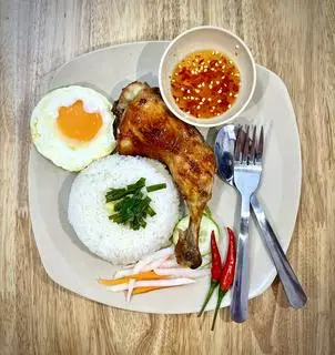 Hình ảnh Cơm Đùi Gà Quay