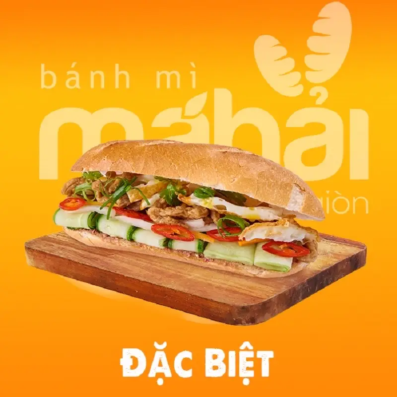 Hình ảnh Bánh Mì Chả Cá + 2 Trứng