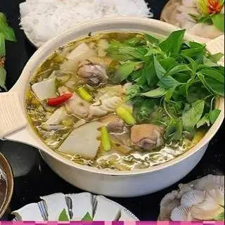 Hình ảnh LẨU GÀ TIỀM ỚT HIỂM