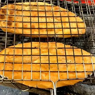 Hình ảnh Bánh Mì Bơ Mật Ong