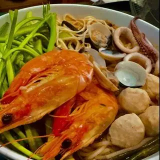Hình ảnh Combo Bún Thái Hải Sản Đặc Biệt + Nước Ép Chanh 