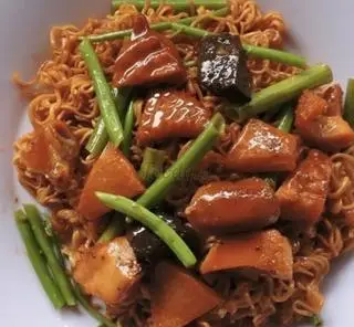 Hình ảnh Mì xào phá lấu