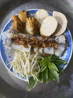 Hình ảnh Bánh cuốn nóng chả bánh tôm