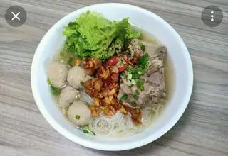 Hình ảnh Hũ tiếu xương bò viên