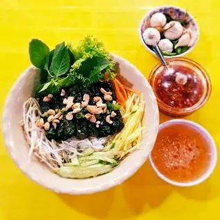 Hình ảnh Bún trộn bò lá lốt 