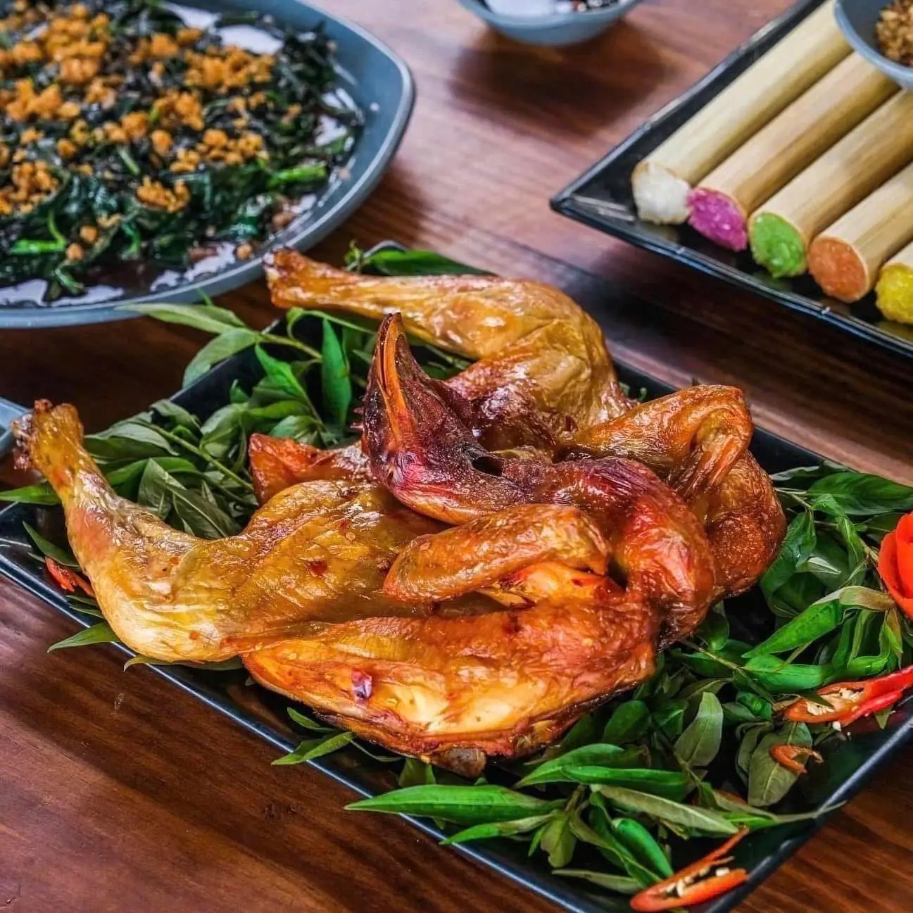 Hình ảnh Gà Nướng Lu Cô Đơn