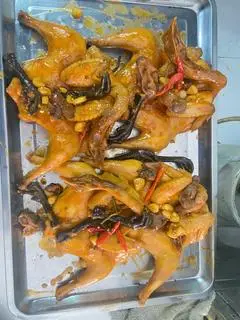 Hình ảnh GÀ HẤP MẮM NHỈ 