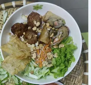Hình ảnh Bún Nem Nướng Chả Ram Tôm ( Bún Khô Phú Yên)