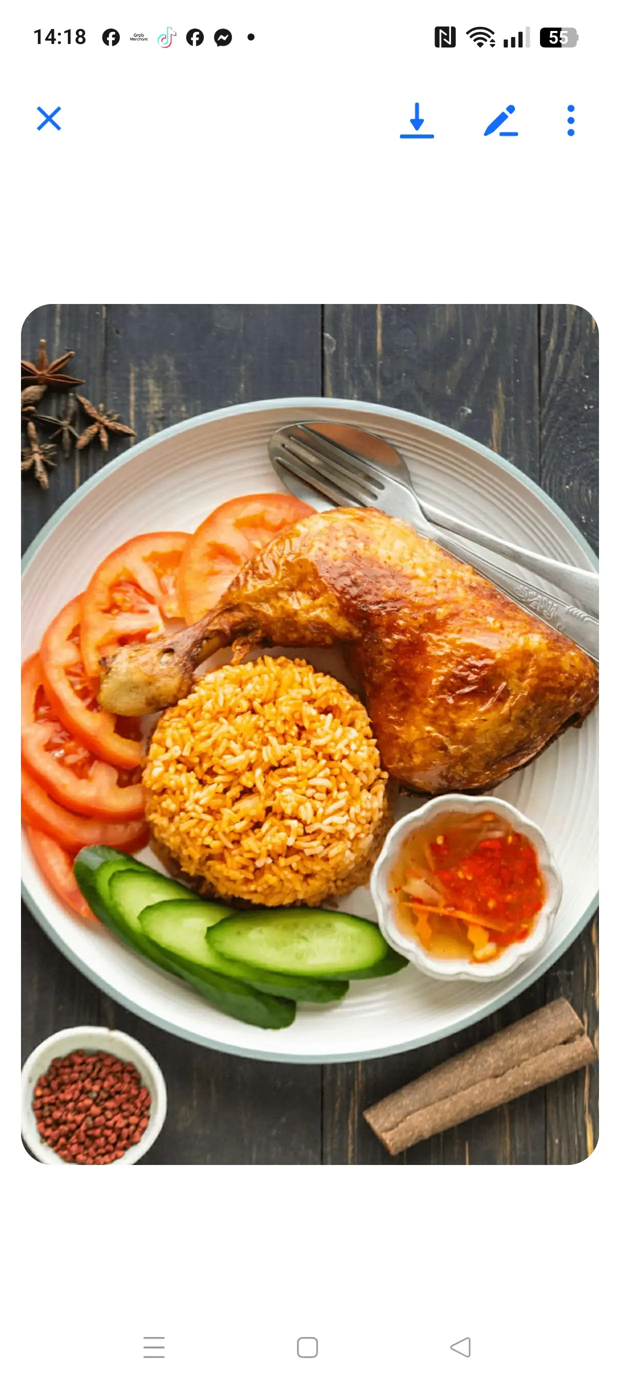 Hình ảnh Cơm gà xối mỡ 